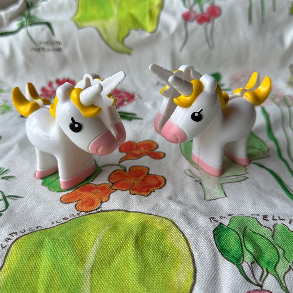 Fun Set of 2 Unicorn Bag clips